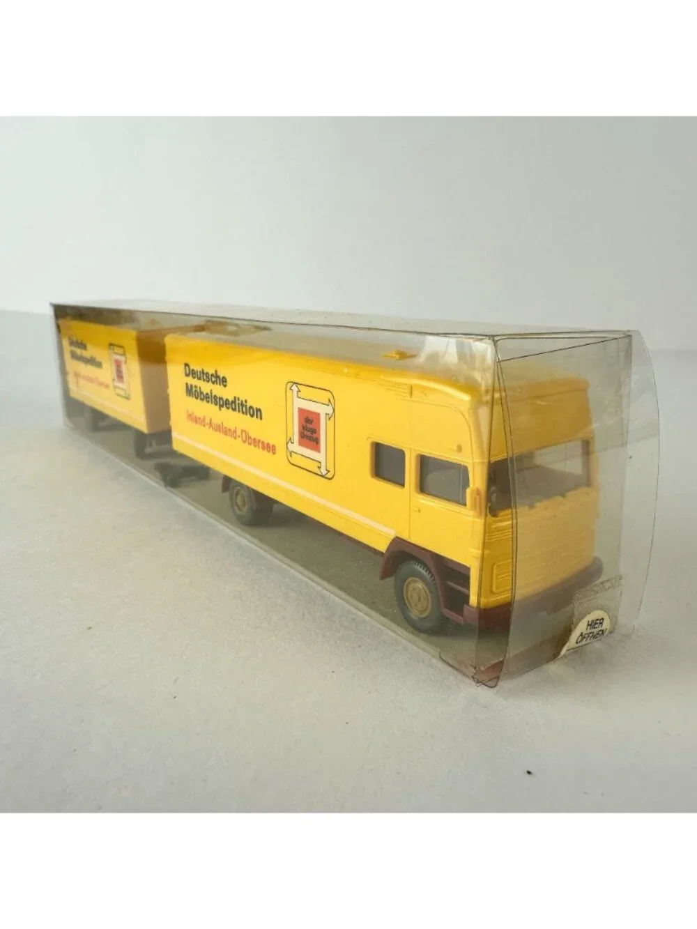 Wiking Möbel Ferntransport Model Truck Set 500 Yellow
